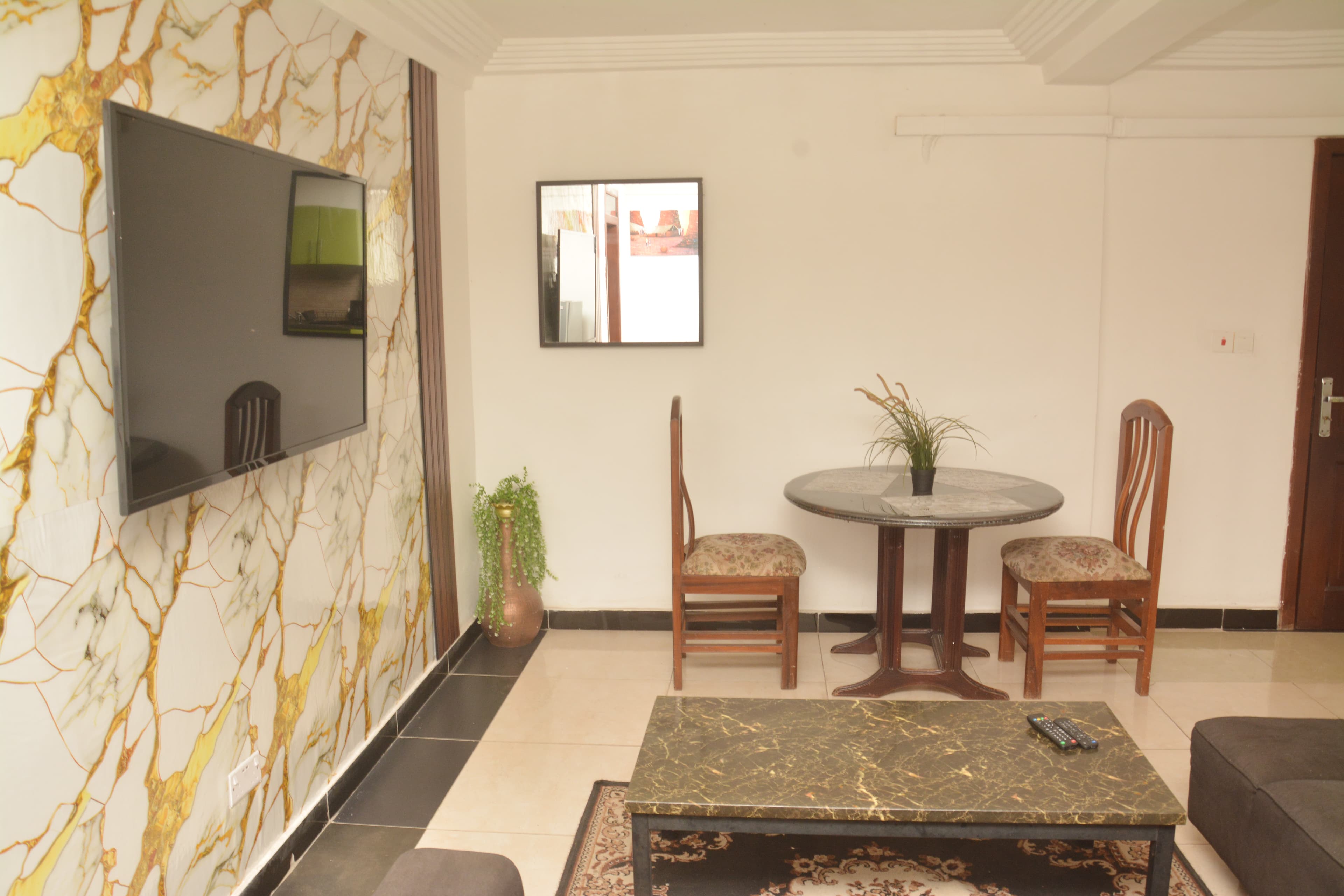 Suite Image