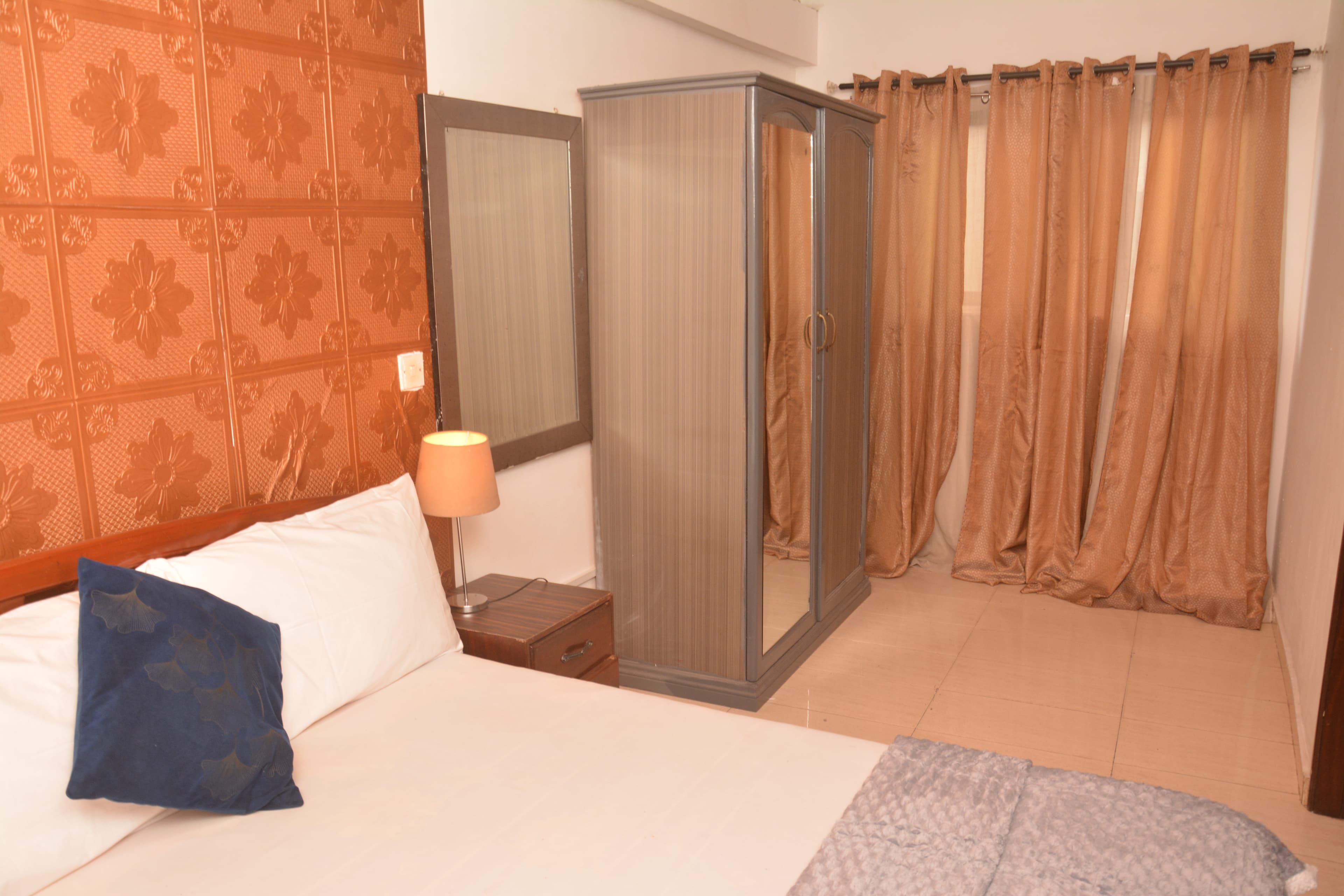 Suite Image