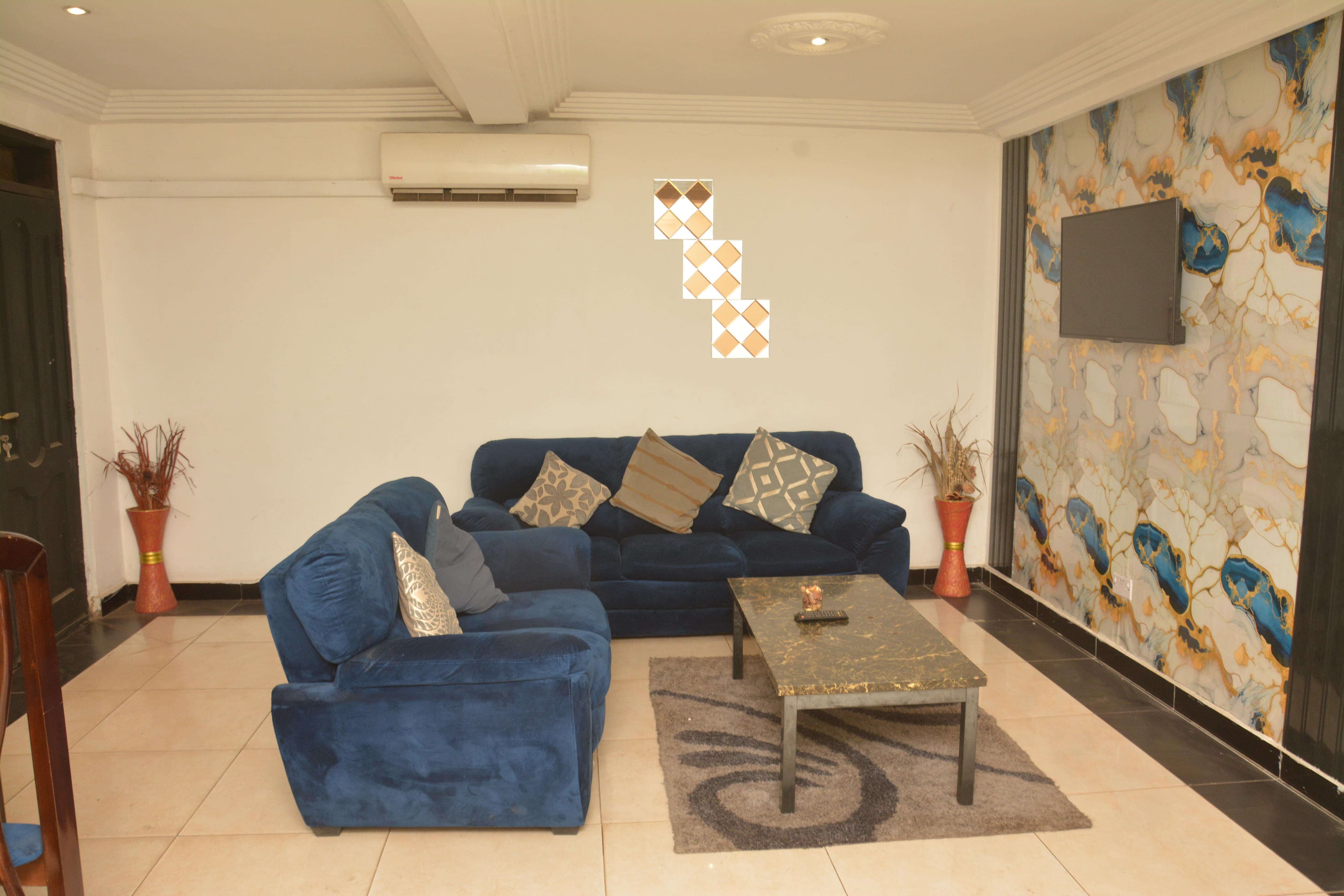 Suite Image