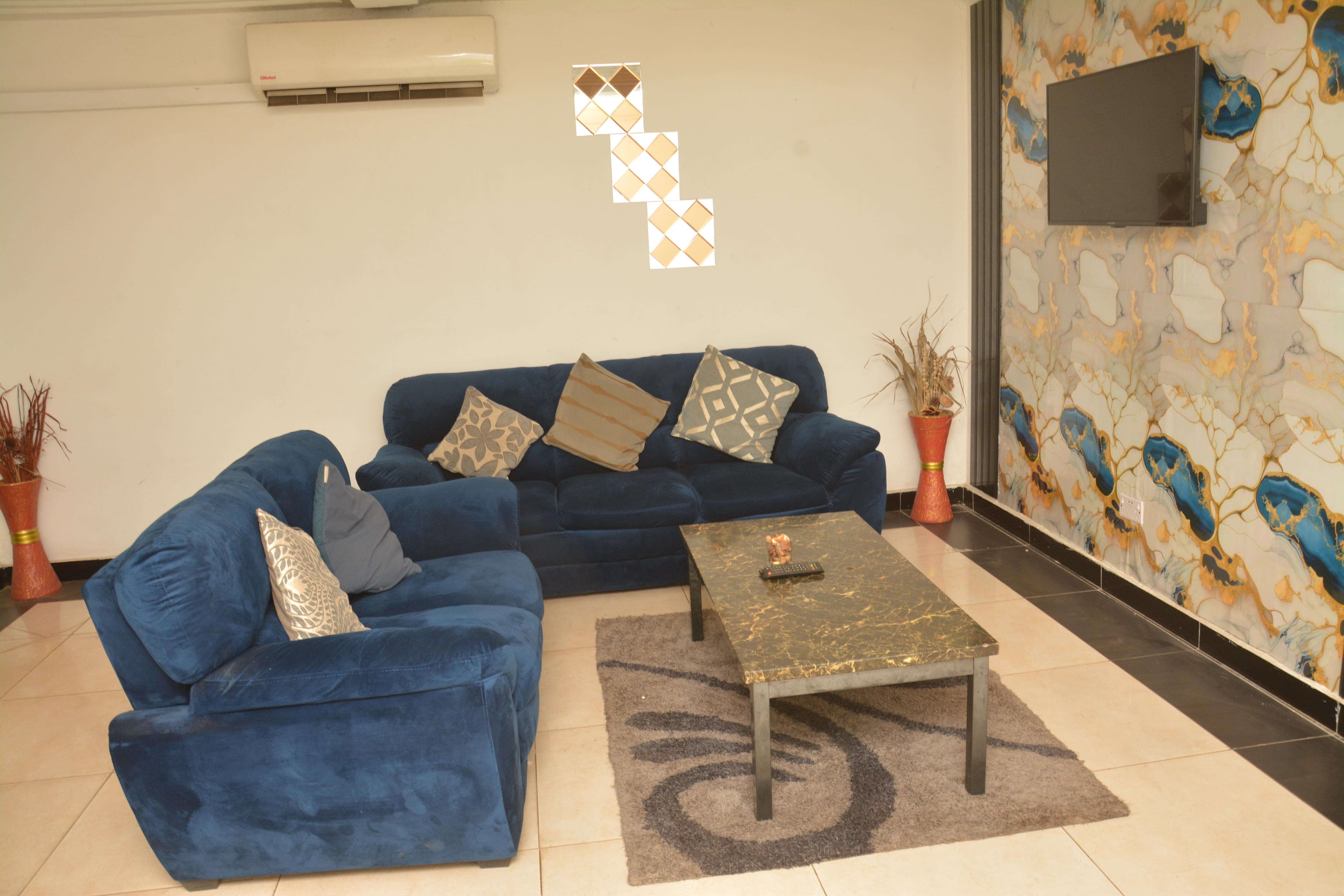 Suite Image